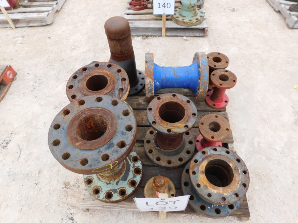 LOT: #139 – SPACER AND ADAPTOR SPOOLS